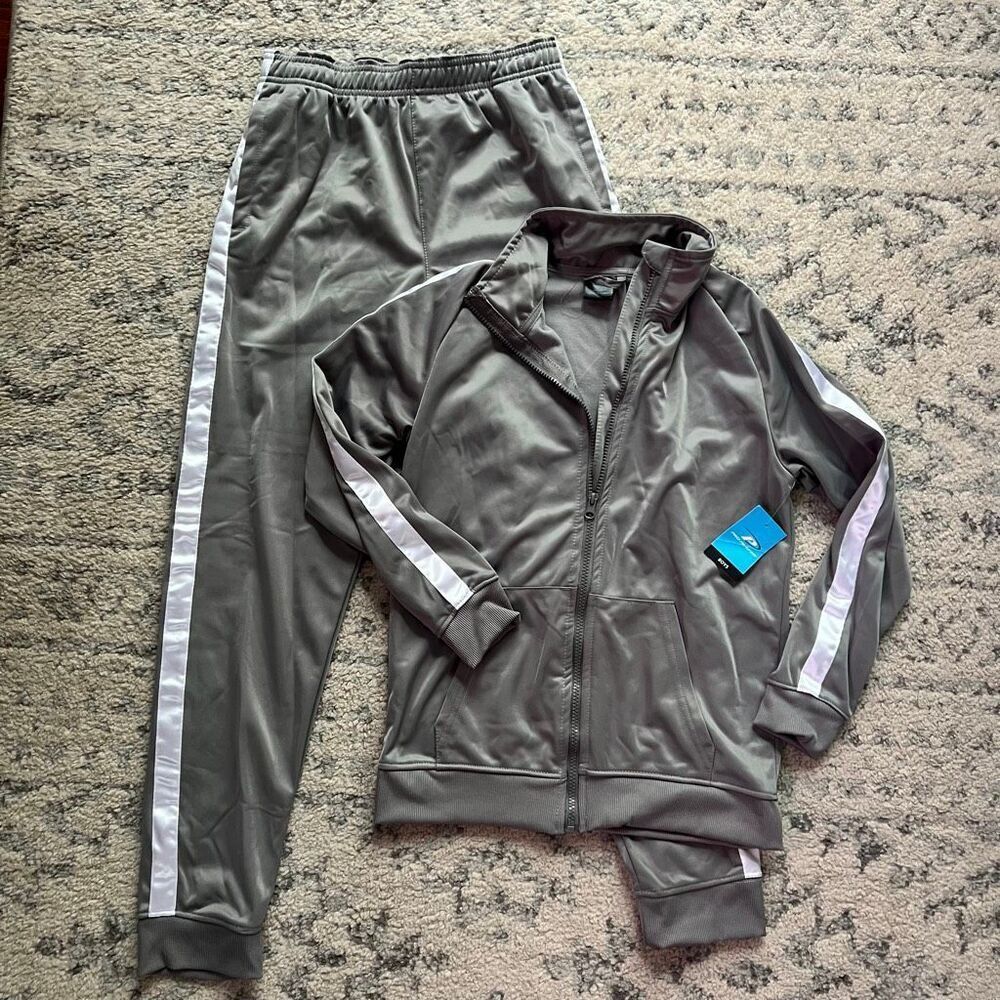NWT Boys Pro Player Tracksuit